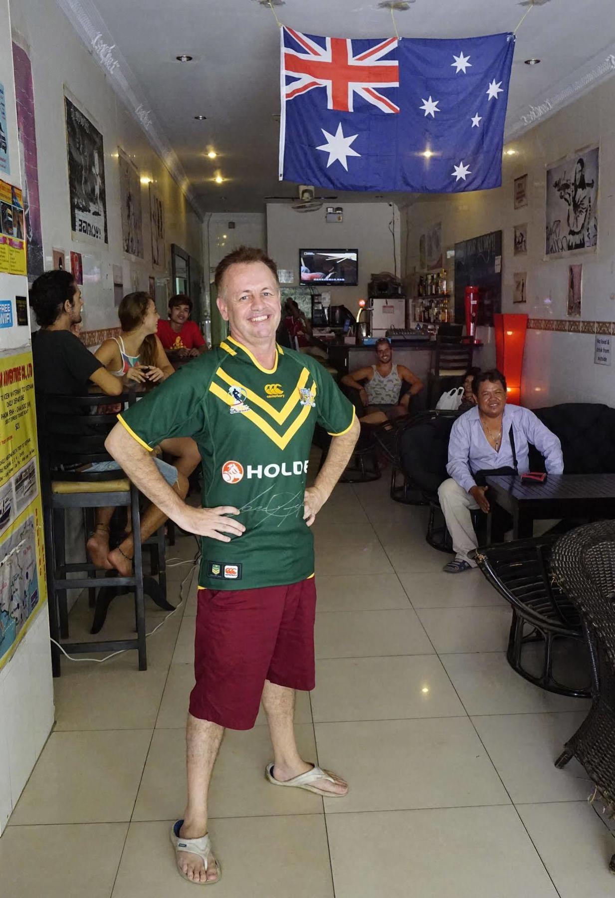 Riverside Backpackers Phnom-Penh Buitenkant foto